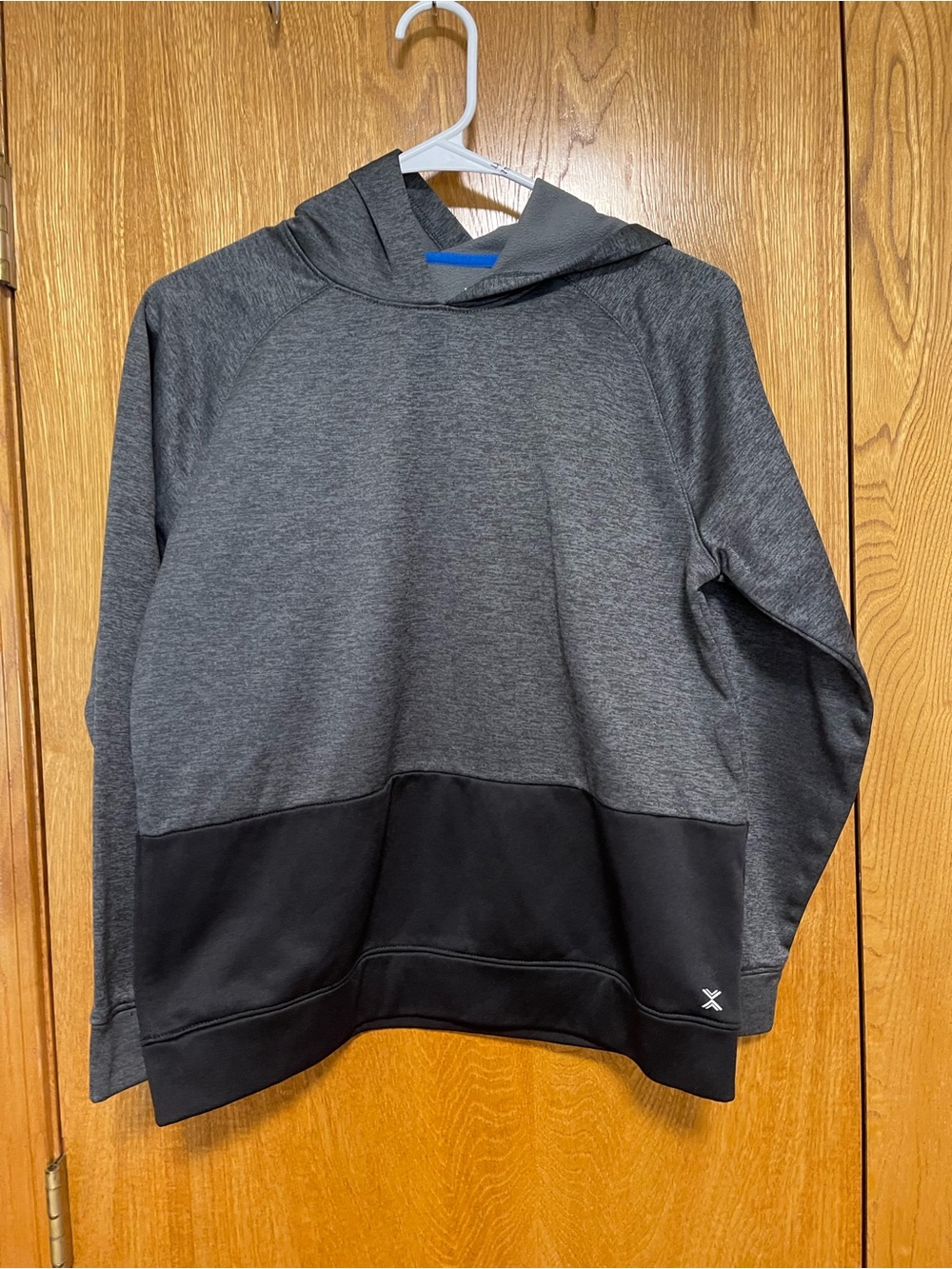 Xersion kidsDark Gray Two-Tone Hoodie with Black Panel